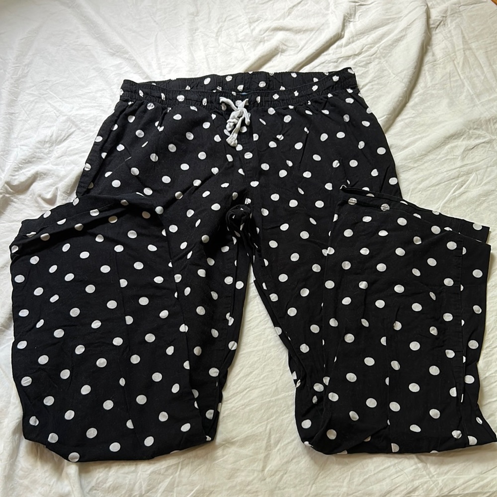 Old Navy women’s medium black and white polka dot pajama pants